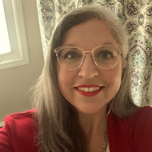 Meet your Posher, Melanie - Picture 1 of 1